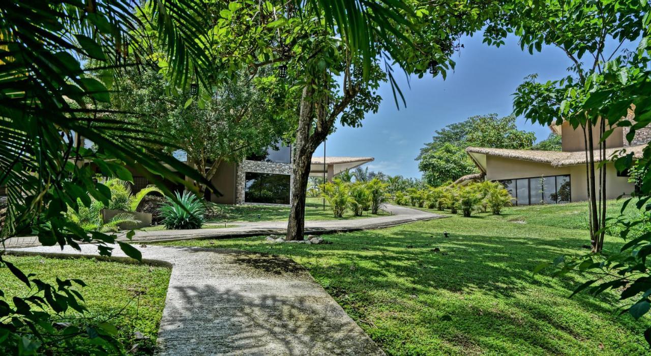Nammbu Beach Front Bungalows Самара Экстерьер фото